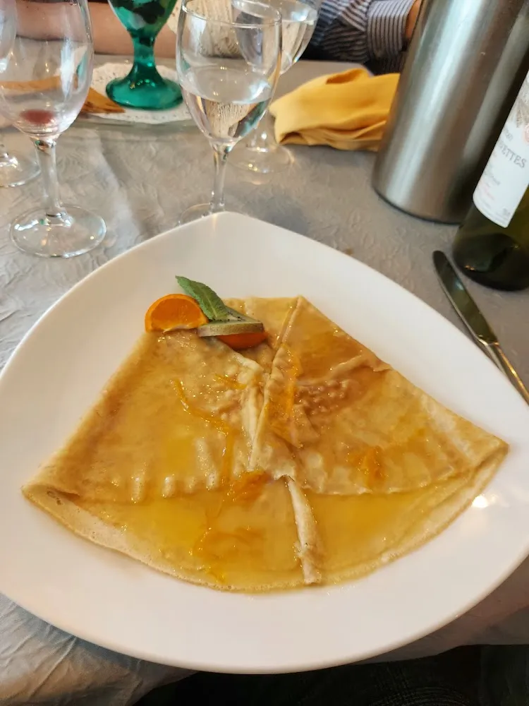 Crêpe Suzette Flambée Au Grand Marnier